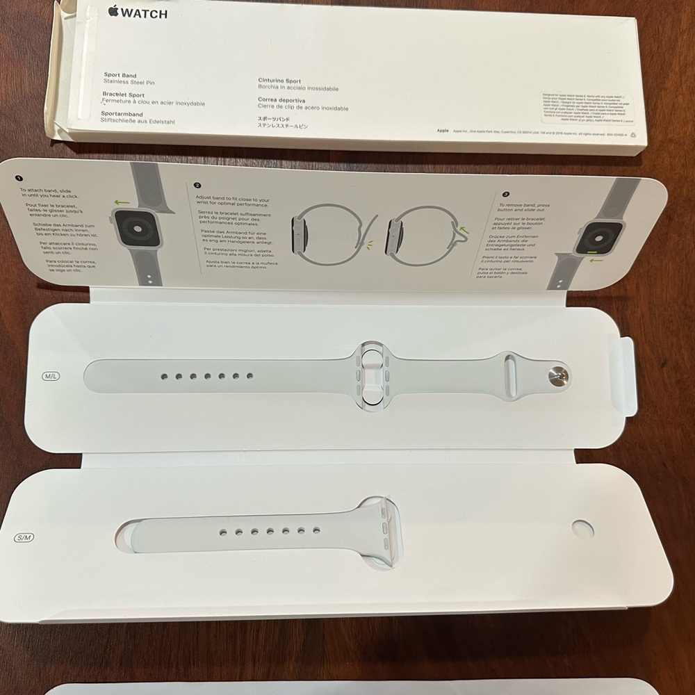 Original Apple Watch S/M & M/L 40mm Sport Band Silicon For Series 8/7/6/5 - Picture 3 of 8